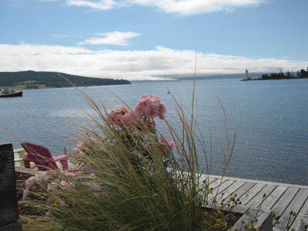 Dunlop Inn Baddeck Inlet Buitenkant foto