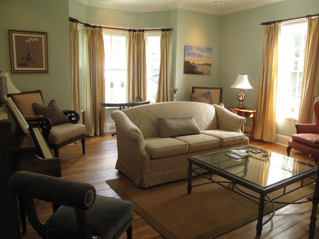 Dunlop Inn Baddeck Inlet Buitenkant foto